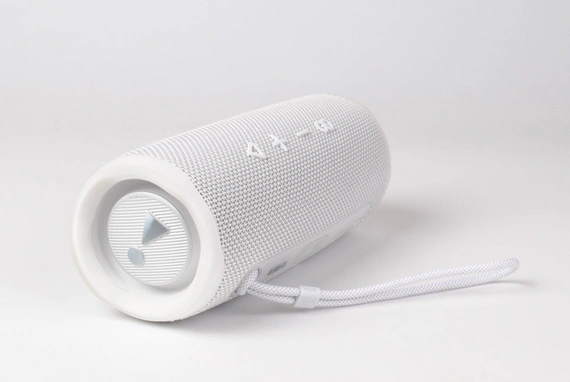 Портативная акустика JBL Flip 6, 30 Вт, белый